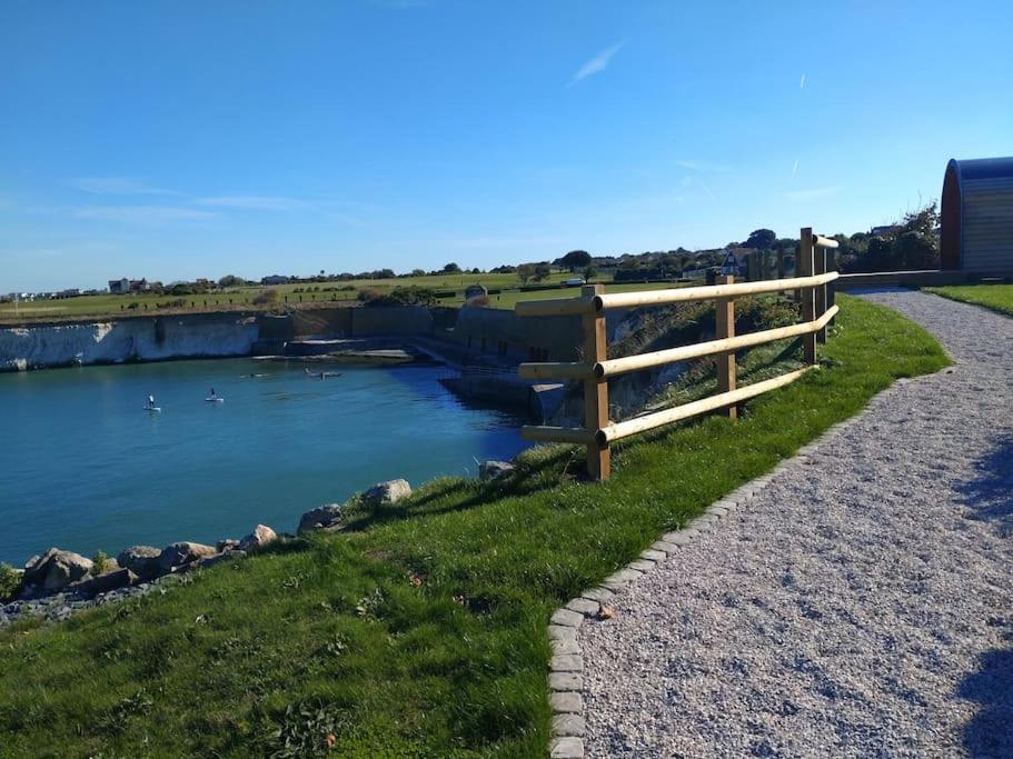 Spring Tide Cliff Top Glamping Pod With Direct Sea Views Birchington-on-Sea Eksteriør billede