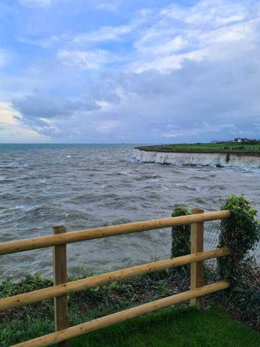 Spring Tide Cliff Top Glamping Pod With Direct Sea Views Birchington-on-Sea Eksteriør billede