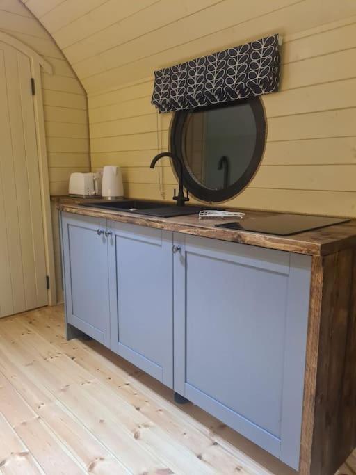 Spring Tide Cliff Top Glamping Pod With Direct Sea Views Birchington-on-Sea Eksteriør billede