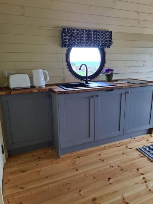 Spring Tide Cliff Top Glamping Pod With Direct Sea Views Birchington-on-Sea Eksteriør billede